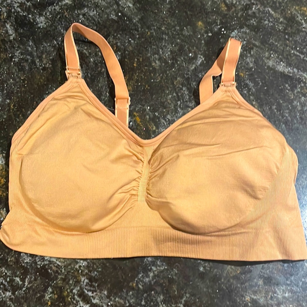 NWOT Motherhood maternity XL wireless nursing bra